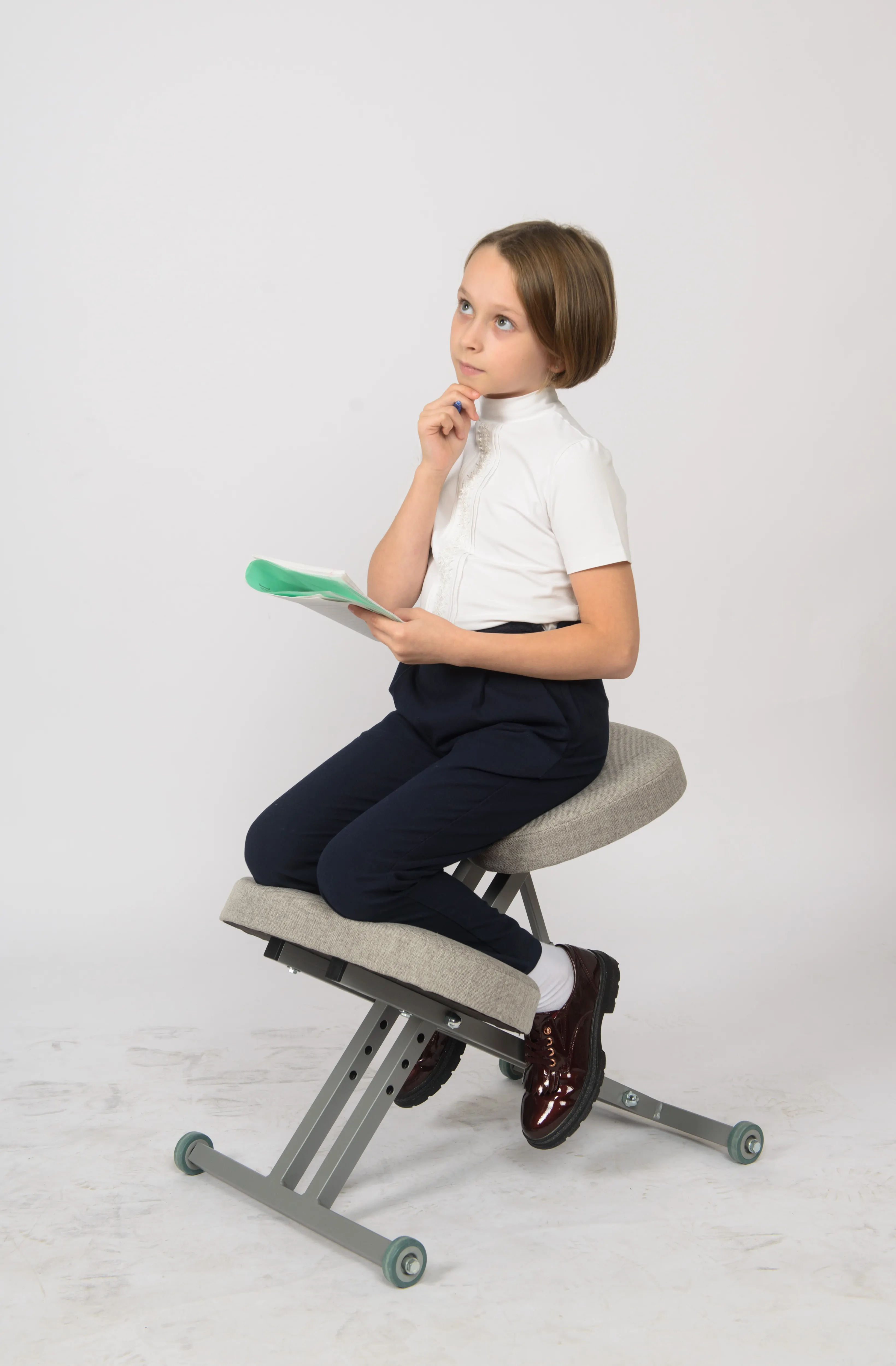 Коленный стул: польза и вред, эффективность при болях в спине, виды и стоимость